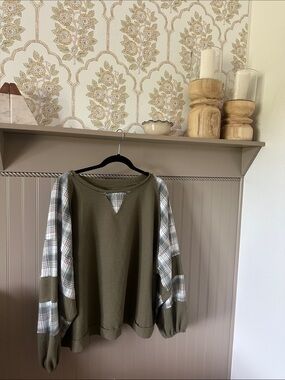 Olive Plaid-Sleeve Women’s Top